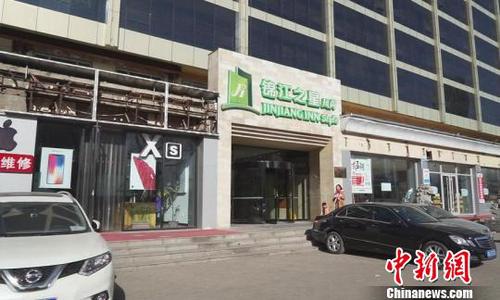 山西省卫生计生委卫生监督所将责成太原市卫生监督所对检查中发现的其他问题，进行调查取证和依法处理。　范丽芳 摄