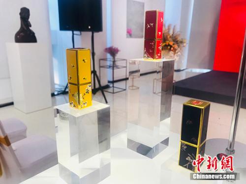 点击进入下一页