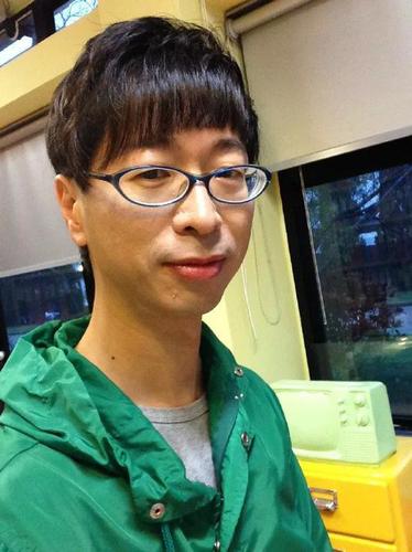 穿裙子的男教授:用打扮去挑战学生思维和学院体制