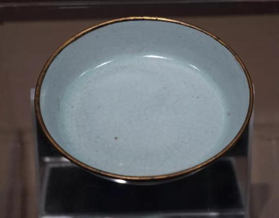 北宋 汝窑天青釉洗 &nbsp;现藏于故宫博物院