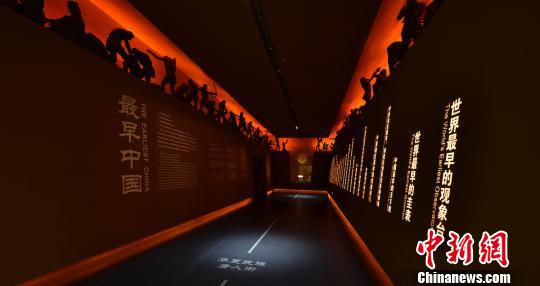 “最早中国”展示陶寺在中国历史上的24个之最。　任丽娜 摄