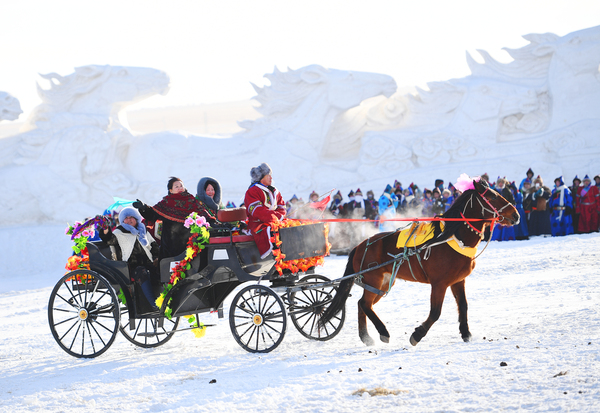 5、少数民族花车