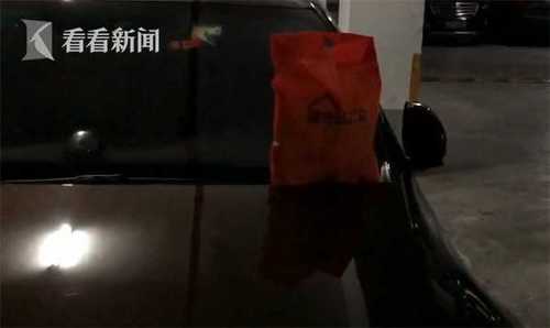 天冷广场舞大妈转战地下车库 居民:碰到人谁的责