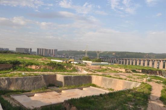 ▲马腾空遗址发掘前的地貌。