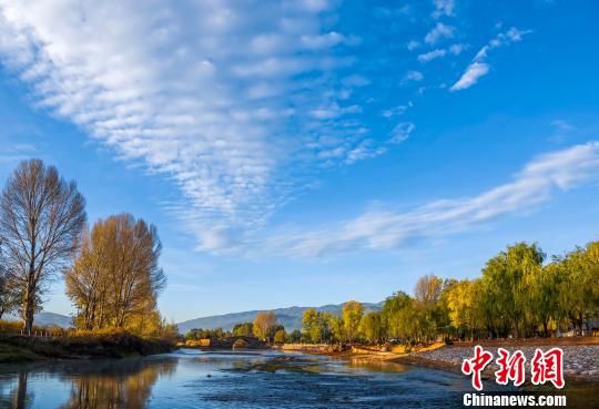 图为沙溪的景致。　苏金泉 摄