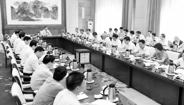 2018年7月23日，中共中央政治局常委、全国政协主席汪洋主持召开调研协商座谈会，与民主党派中央、全国工商联负责人和无党派人士代表，就相关党派团体开展的推动实施乡村振兴战略重点考察调研进行协商。