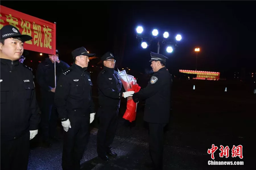 点击进入下一页