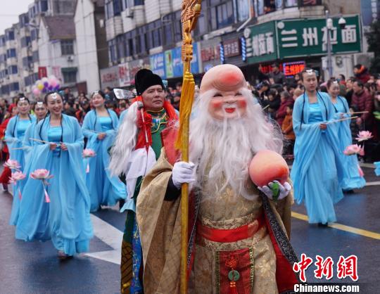 点击进入下一页