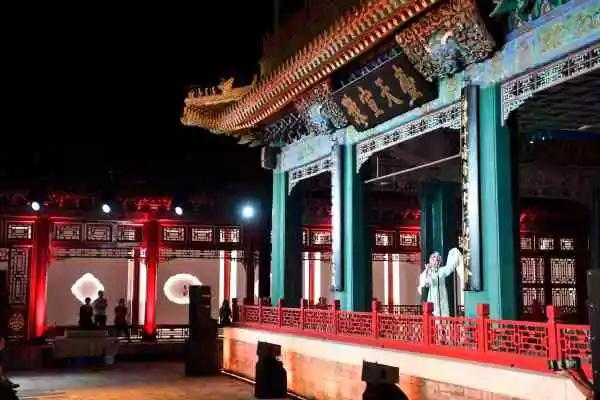 夜晚的畅音阁（资料图）