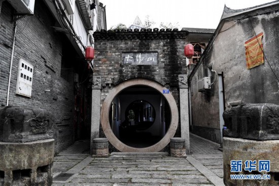 （新春走基层·图片故事）（4）探访转型期的“中国油画第一村”