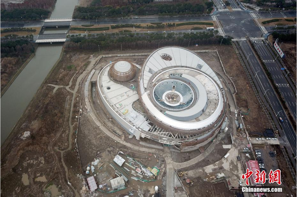 天文馆设计理念以弧线始发。张亨伟 摄