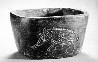 浙江余姚河姆渡遗址出土猪纹黑陶钵新石器时代