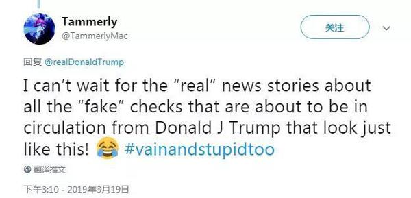 特朗普晒10万美元捐款支票 怼媒体:你们做了什么?