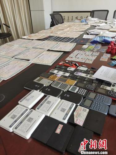 图为涉案工具?！【焦┩?摄