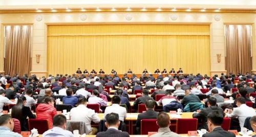 　　3月27日，中央扫黑除恶第二轮、第三轮督导工作动员培训班在北京开班。 图片来源：中国长安网