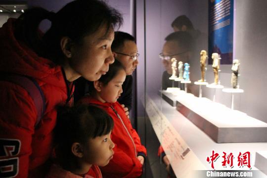 百件古埃及文物亮相山东为文明交流互鉴架桥梁