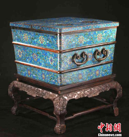 “乾隆年制”大冰箱首次亮相沈阳故宫长什么样？