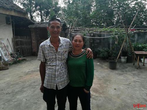 环卫工寒冬跳下河救起落水老人 获评道德模范称号