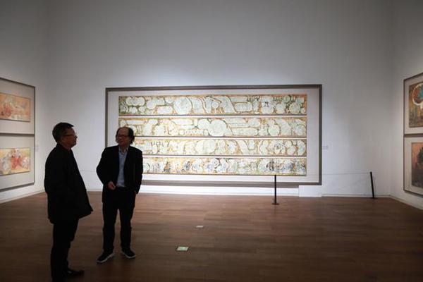 从丝绸之路的历史中汲取智慧：杨晓阳美术作品暨创作文献展启幕天津