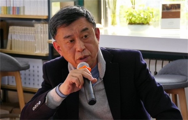 《海内与海外》杂志主编、中国文物保护基金会历史文化专家委员会委员朱小平8