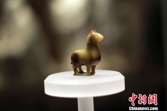 孔子博物馆5月10日起正式带观众试运行，商周十供、黄玉马等最为珍贵的孔府旧藏揭开神秘面纱。　王飞 摄