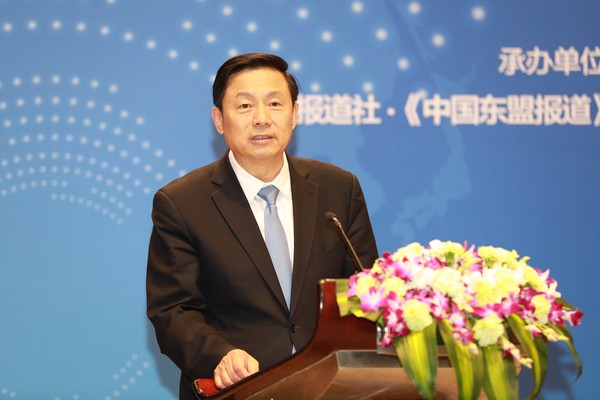 国务院新闻办公室副主任郭卫民