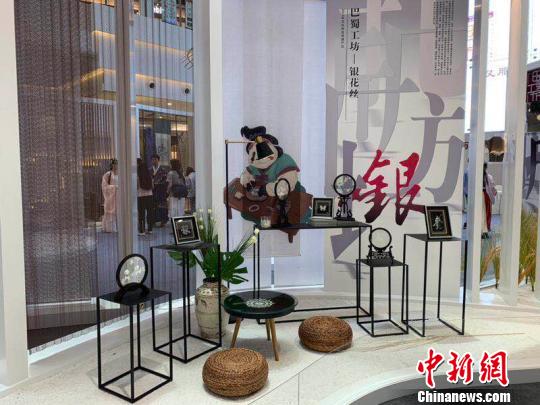 展览现场?！≈有?摄