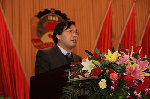 图2  在省政协第十届二次会议上发言