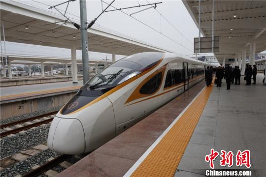 图为杭黄高铁沿线车站?！≌澎匣?摄