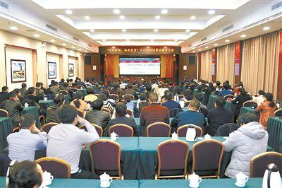 山西省运城市以李建刚案例为鉴开展全市巡回警示教育活动，图为市纪委监委驻市政府办纪检监察组会场。(资料图片)