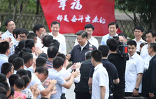 不忘初心，重整行装再出发——习近平总书记在江西调研并主持召开推动中部地区崛起工作座谈会纪实