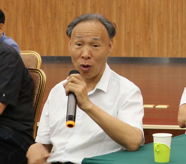 2.白庚胜委员谈国家文化安全