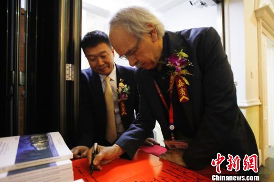 展会现场。　吕品 摄