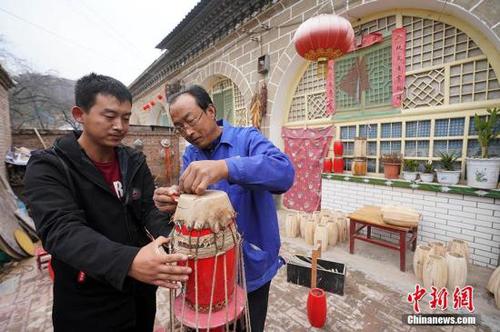 资料图为：陕北安塞打造民俗文化村助力脱贫攻坚。 <a target='_blank' href='http://www.chinanews.com/'>中新社</a>记者 毛建军 摄