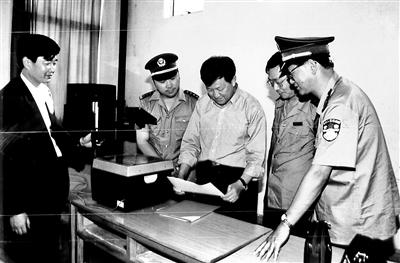 点击进入下一页