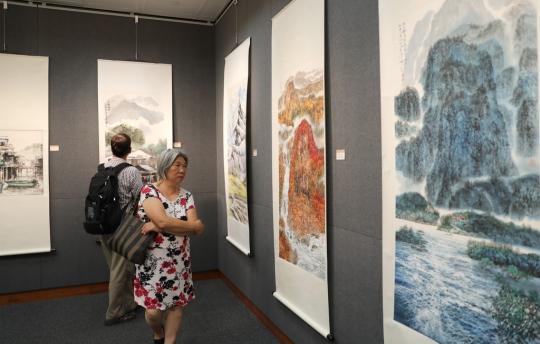 点击进入下一页