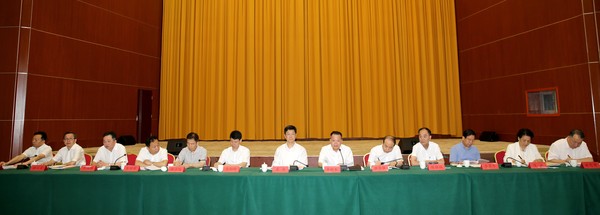 图为泉州市委与市政协召开“推动民营企业发展 高质量落实赶超”专题协商会议现场