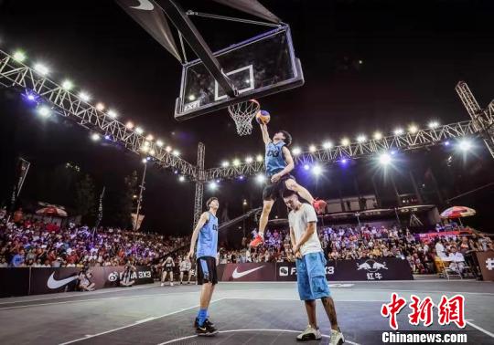 北京市出台十三条具体措施进一步繁荣夜间经济、促进消费增长。北京市商务局供图