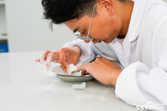 点击进入下一页