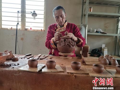 点击进入下一页