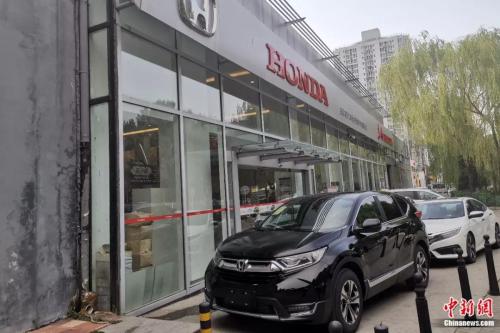 东风本田4S店陈列的新车。张旭 摄