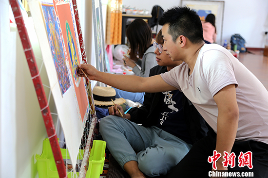 点击进入下一页