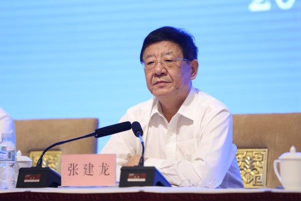国家林业和草原局局长张建龙 摄影：宋峥