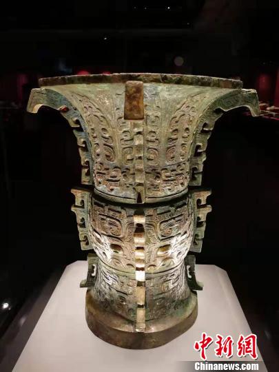 山西青铜器数量众多，种类繁杂，工艺领先。　杨杰英 摄