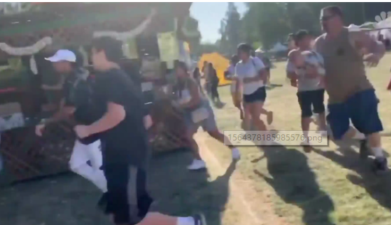 美国美食节枪击案目击者：有两名枪手 无目的扫射