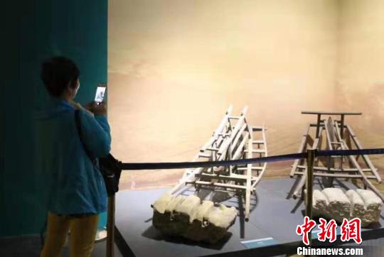 图为展览现场。　李超 摄