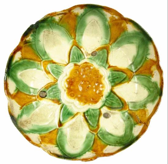 ▌辽三彩团花纹盘