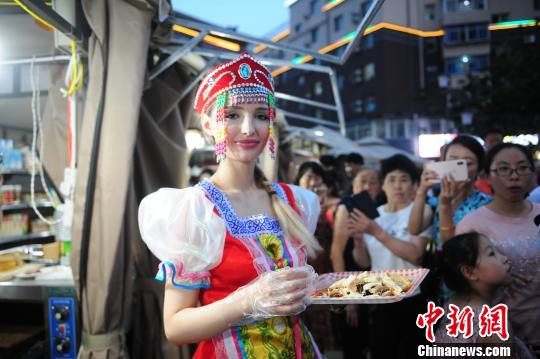 俄罗斯产品展销?！∮诤Ｑ?摄