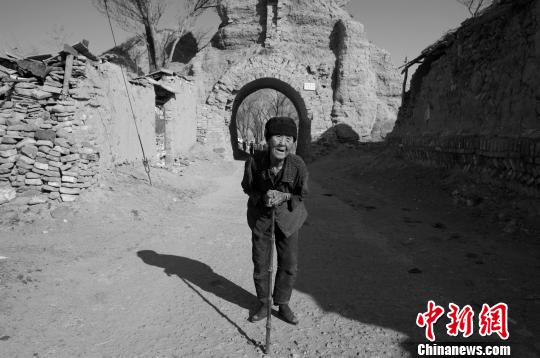 任彦龙拍摄的长城作品?！∪窝辶?摄