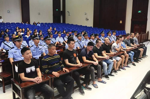 湖南高院文烈宏系列案二审庭审现场